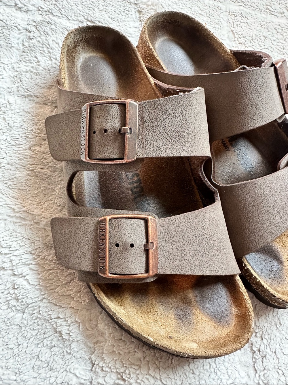 Birkenstock | Arizona Oiled Leather Tobacco Brown Two Strap Sandals | Size 39 - Picture 9 of 15